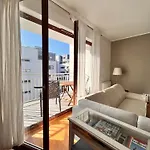 Mercury Two-bedroom Free Parking And Breakfast Available Optionally *