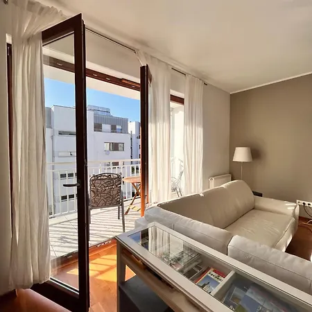 Apartament Mercury Two-bedroom & Parking